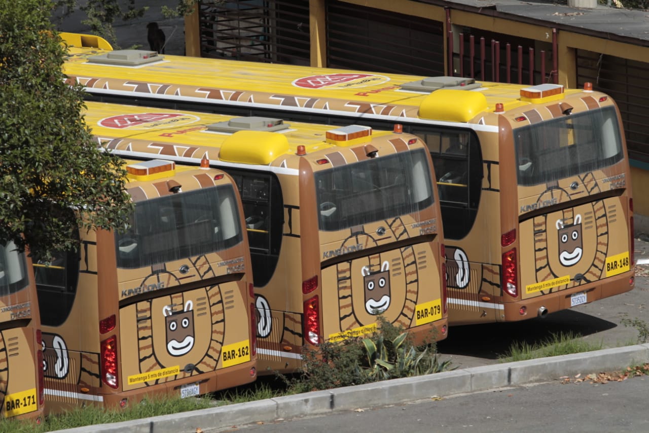 Concejales sospechan de sobreprecio en los 66 Buses Pumakatari que llegaron en abril a La Paz