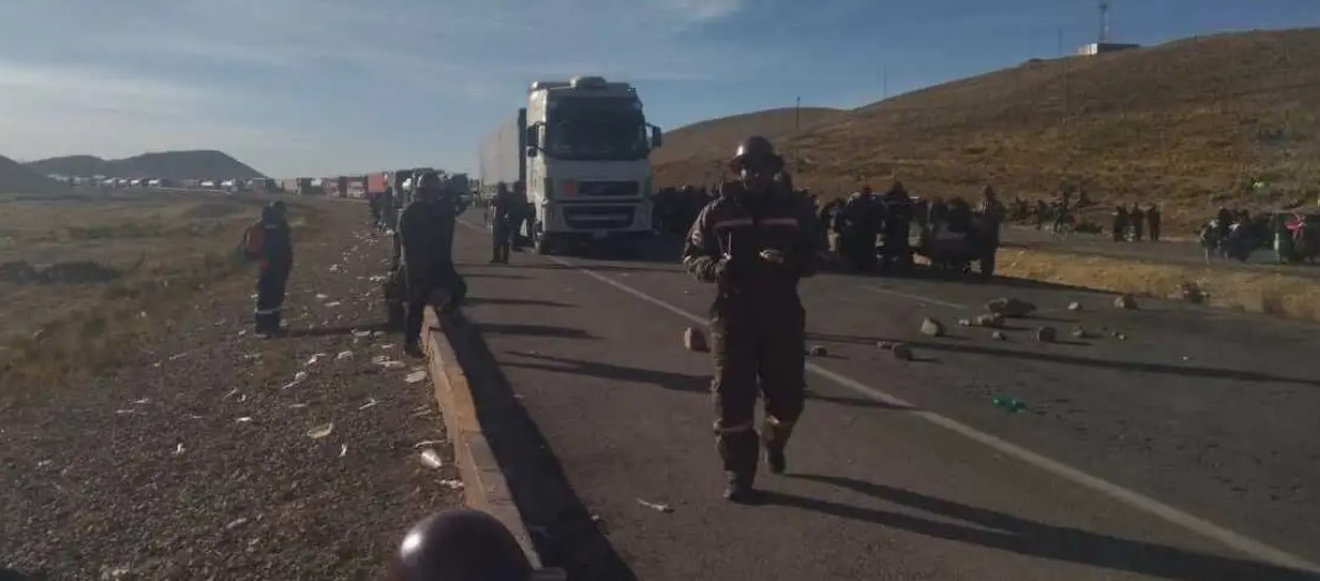 Minería pide a trabajadores de Colquiri levantar el bloqueo y optar por el diálogo