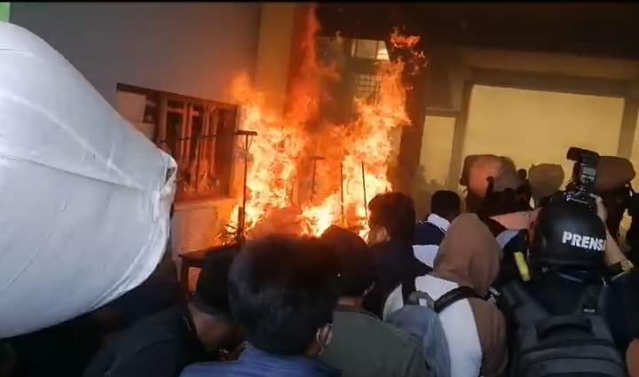 La APDHB pide a la Fiscalía “tomar cartas en el asunto” y establecer responsabilidades por la violencia en mercado de la coca