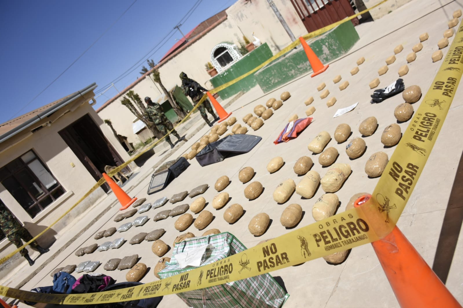 Bolivia anuncia coordinación con Perú y Colombia para regionalizar la lucha contra el narcotráfico