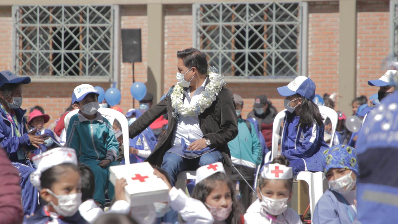 Auza: El mejor regalo del Gobierno para nuestros niños es la protección de su salud con vacunas y vitaminas
