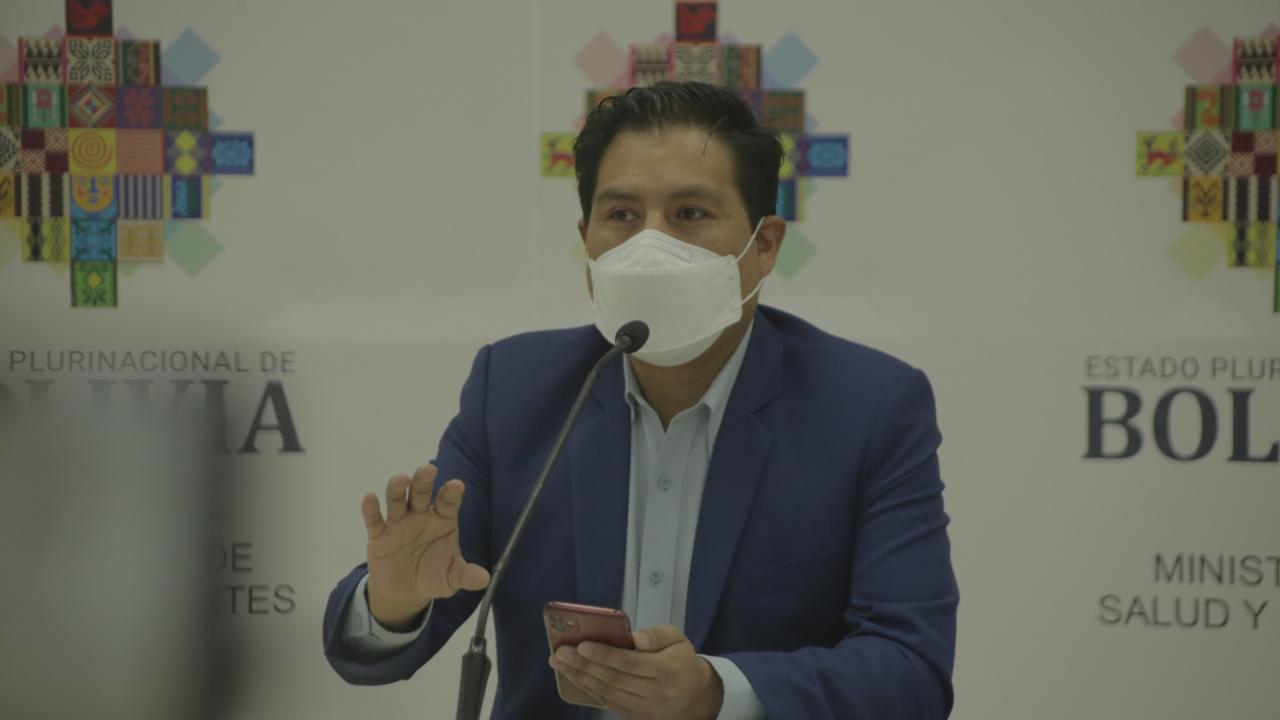 Auza: Extranjeros solo deben presentar el certificado de vacuna anticovid o prueba PCR negativa para ingresar a Bolivia 