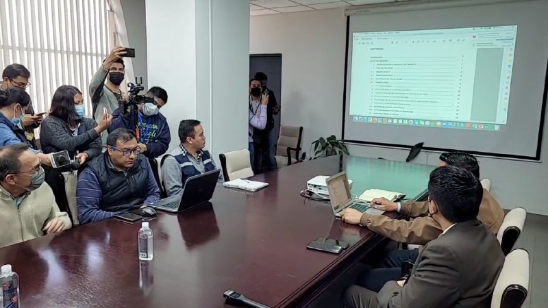 Salud asiste a la Gobernación de Cochabamba para agilizar construcción de la unidad de radioterapia