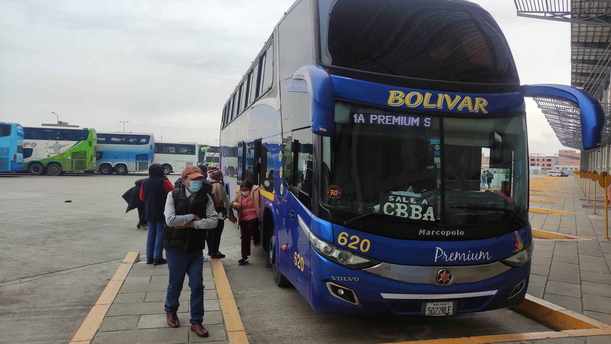 Tránsito reporta normalidad en salida de buses desde la terminal de La Paz hacia el interior del país