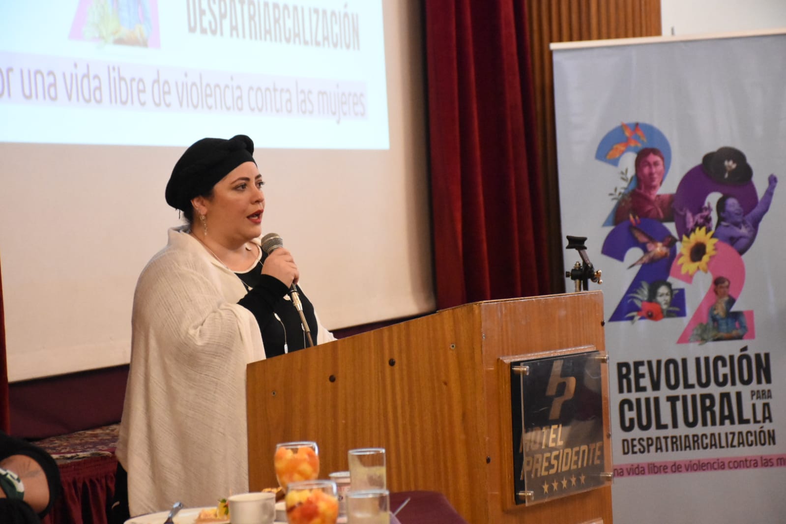 Ministra de la Presidencia presenta políticas estatales para combatir la violencia contra la mujer (ADELANTO)