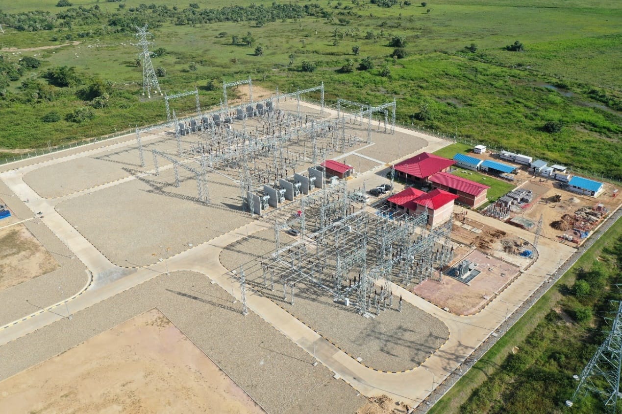 ENDE Transmisión opera y refuerza la línea eléctrica Los Troncos - Guarayos -Trinidad