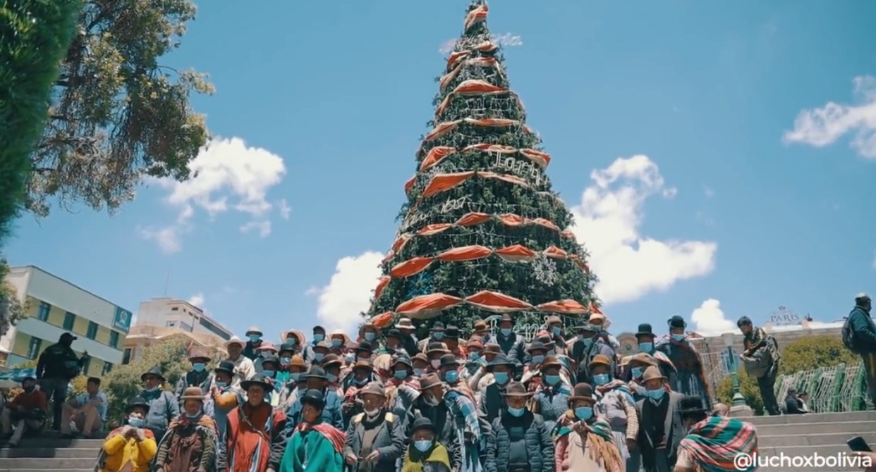 Arce destaca el compromiso de los adultos mayores de la comunidad de Cusijata