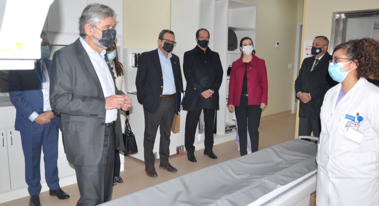 Ministro argentino de Ciencia Tecnología destaca avance boliviano en medicina nuclear 