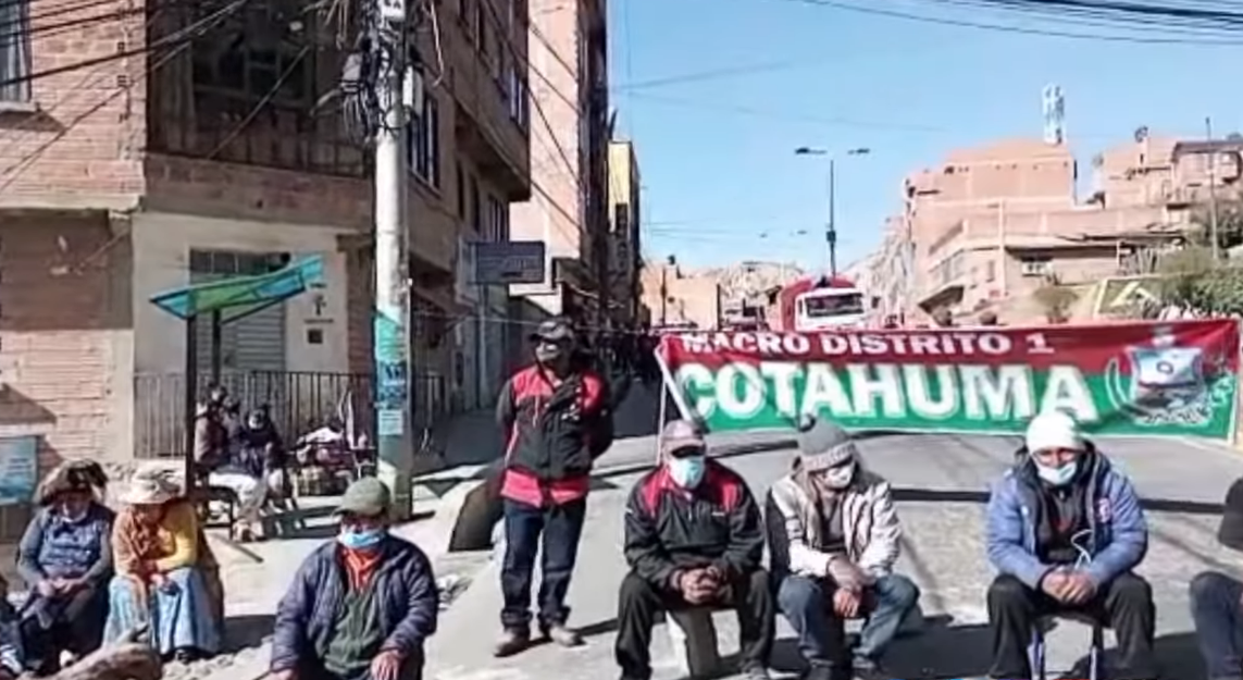 Vecinos que bloquean el relleno sanitario de Alpacoma advierten con ampliar la medida a otras vías