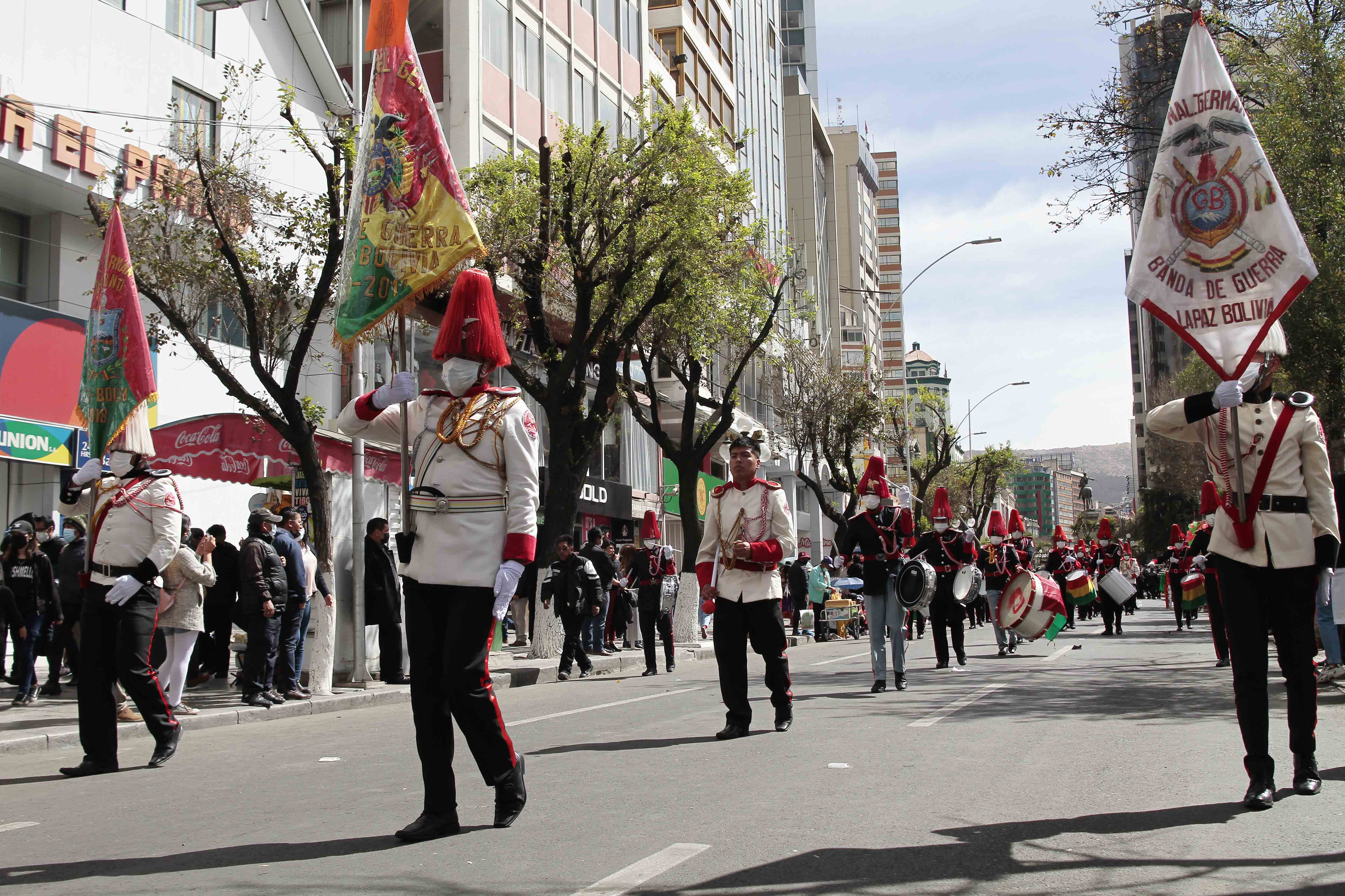 Desfiles por el 6 de Agosto se organizarán donde no haya incremento de contagios de COVID-19