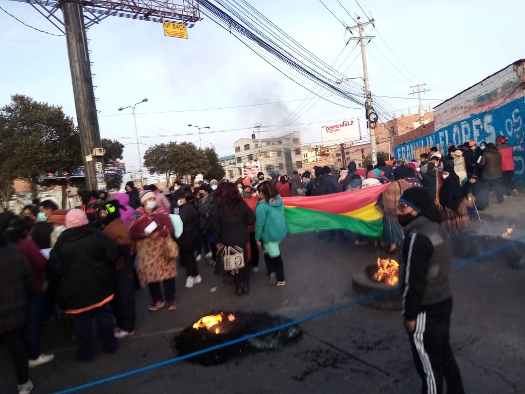 Alcaldesa de El Alto prevé viaje a Alemania por nueve días y deja a padres de familia sin atender sus demandas