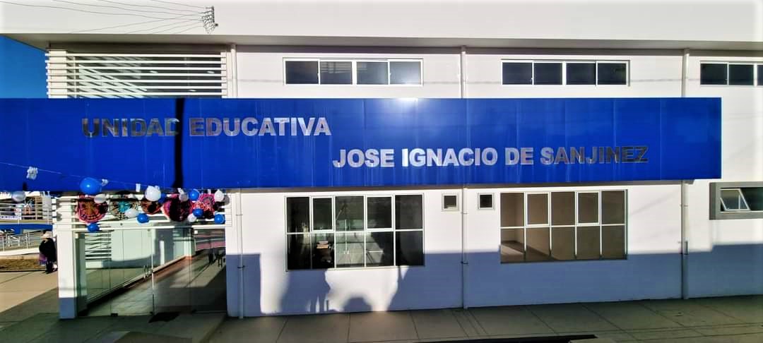 Presidente entrega obras para la educación en Sucre