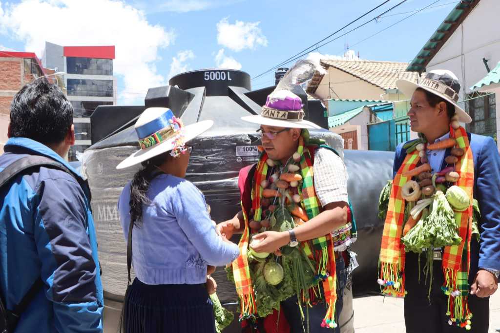 Cinco municipios de Potosí se benefician con tanques y aljibes de agua