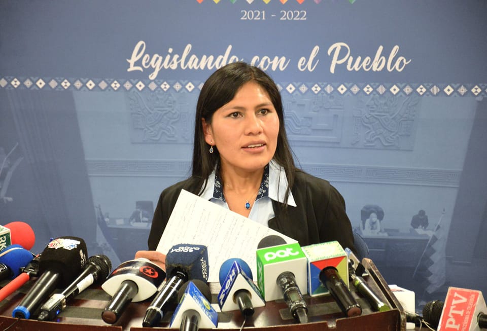 Médicos del sistema público trabajan cinco días al mes y reciben salarios de hasta Bs 20 mil