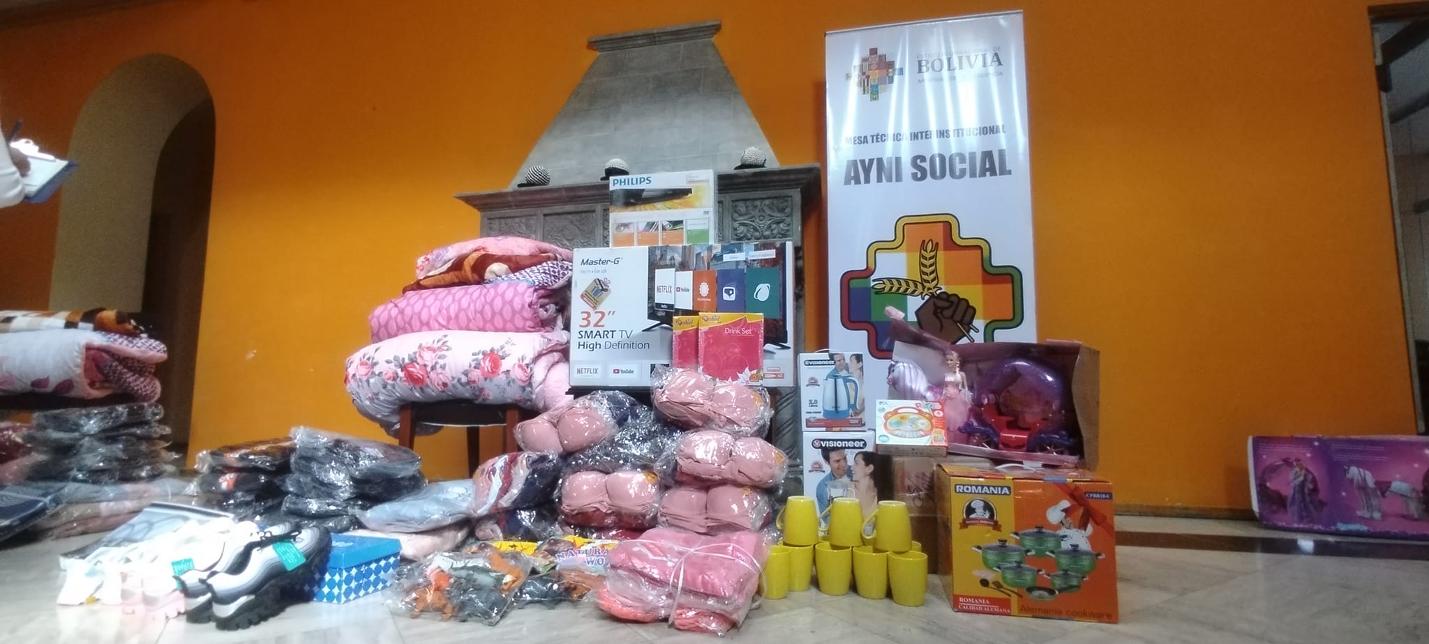 Familia que perdió su capital por un robo recibe enseres, electrodomésticos y un capital de trabajo