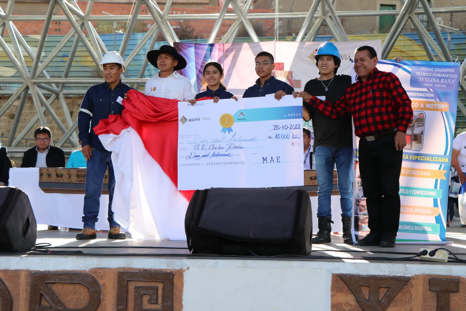 Premian con Bs 50.000 a proyectos innovadores del Bachillerato Técnico Humanístico