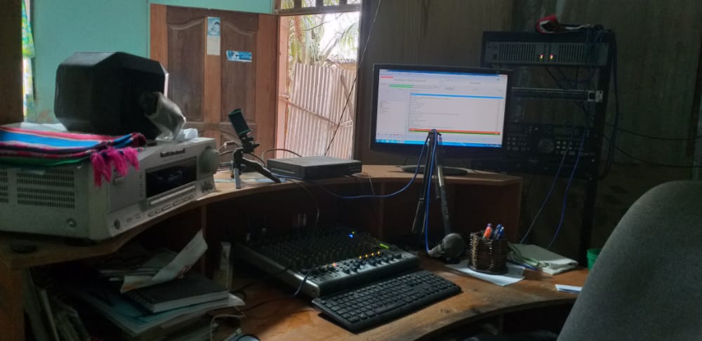 Cocaleros de Adepcoca de Machicado atacan Radio de los Pueblos Originarios en La Asunta