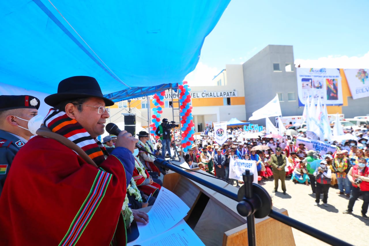 Gobierno inaugura un moderno hospital en Challapata que cuenta con equipos de tecnología de punta