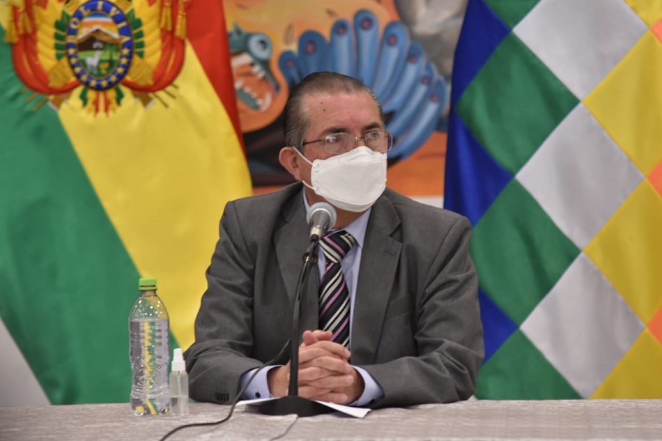 Ministro de Salud contrajo el coronavirus