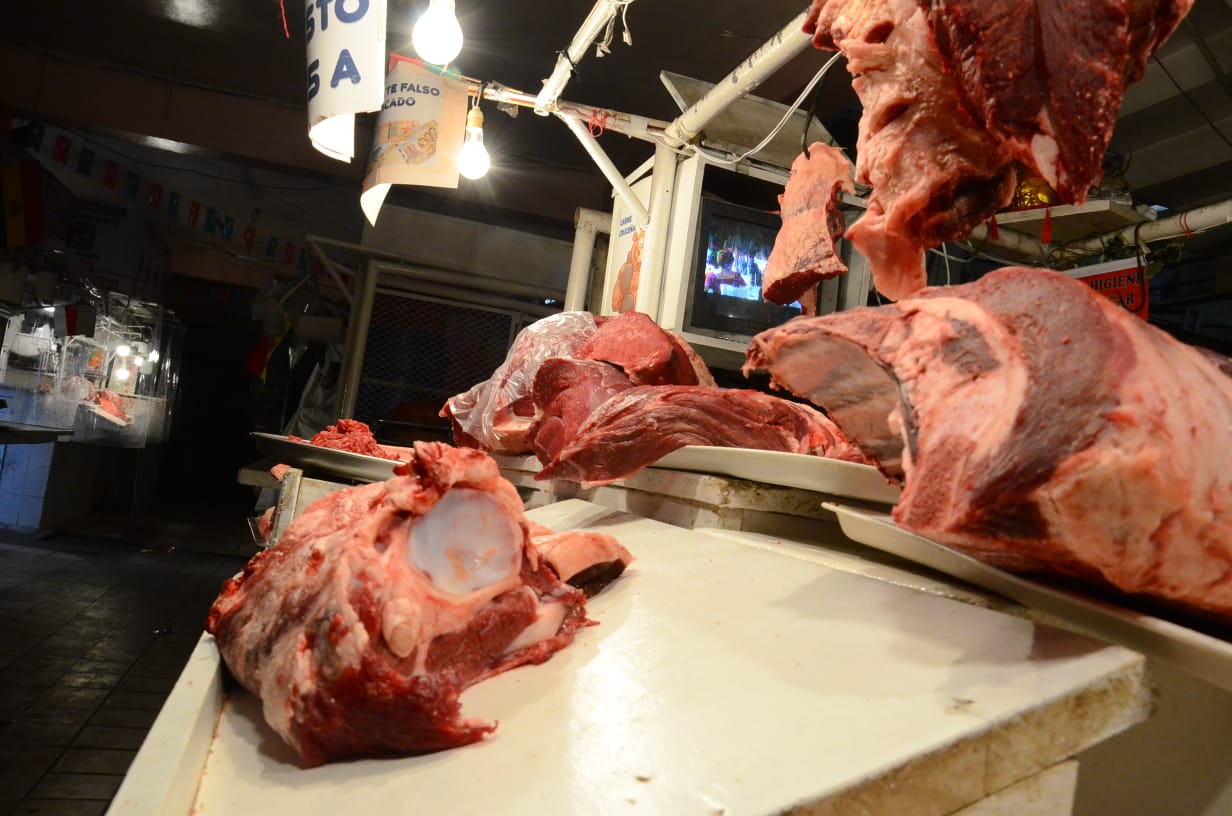 Silva: El incremento del precio de la carne en Santa Cruz es una medida abusiva y arbitraria