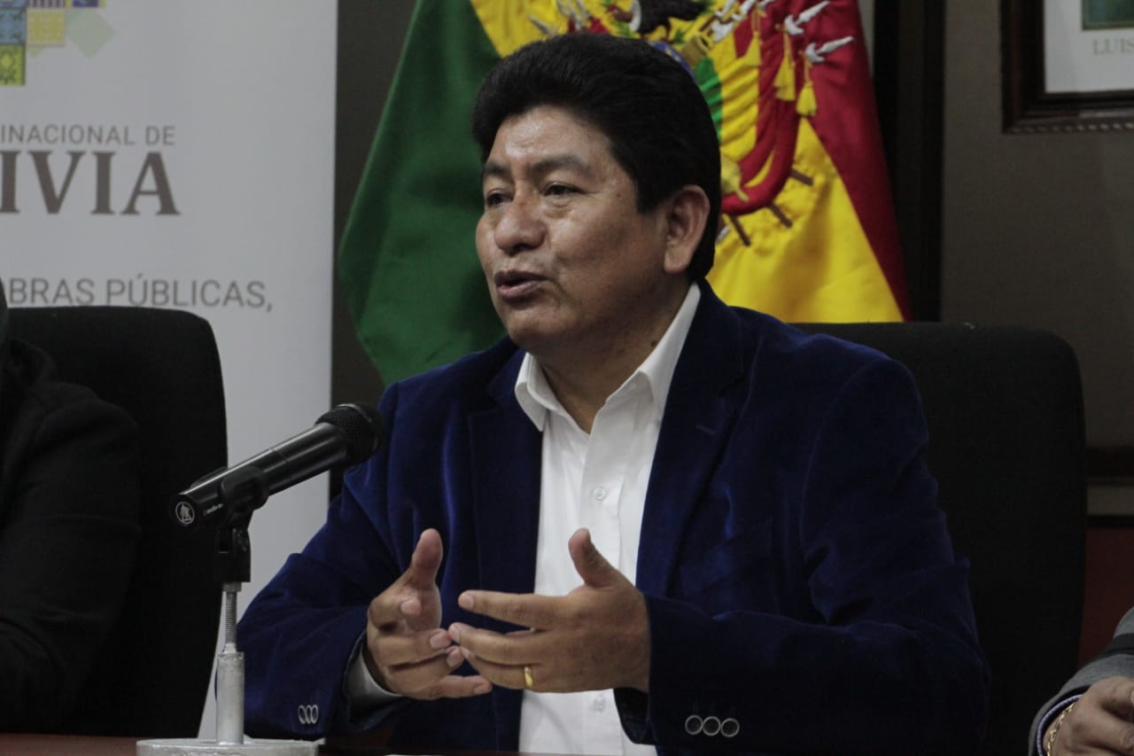 Ministro Montaño anuncia que se verifica afectaciones a viviendas a causa de las lluvias