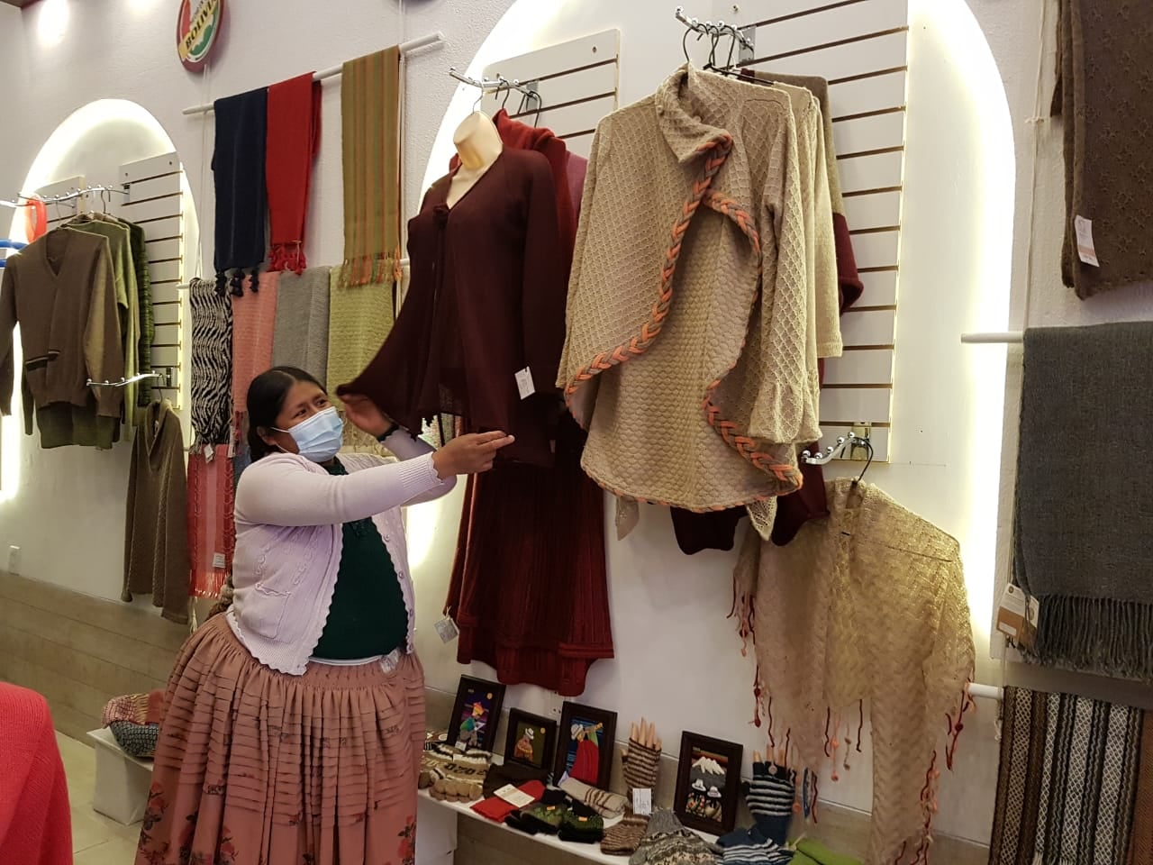 INE: La tasa de desocupación en el área urbana disminuyó a 8,1% a marzo de 2021