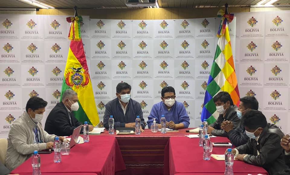 Comercializadores suspenden medidas de presión y acuerdan retomar venta de carne tras diálogo con el Gobierno