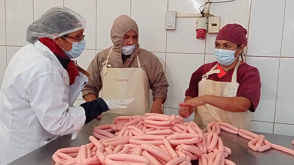 Senasag inspecciona empresas embutidoras previo a la fiesta de San Juan