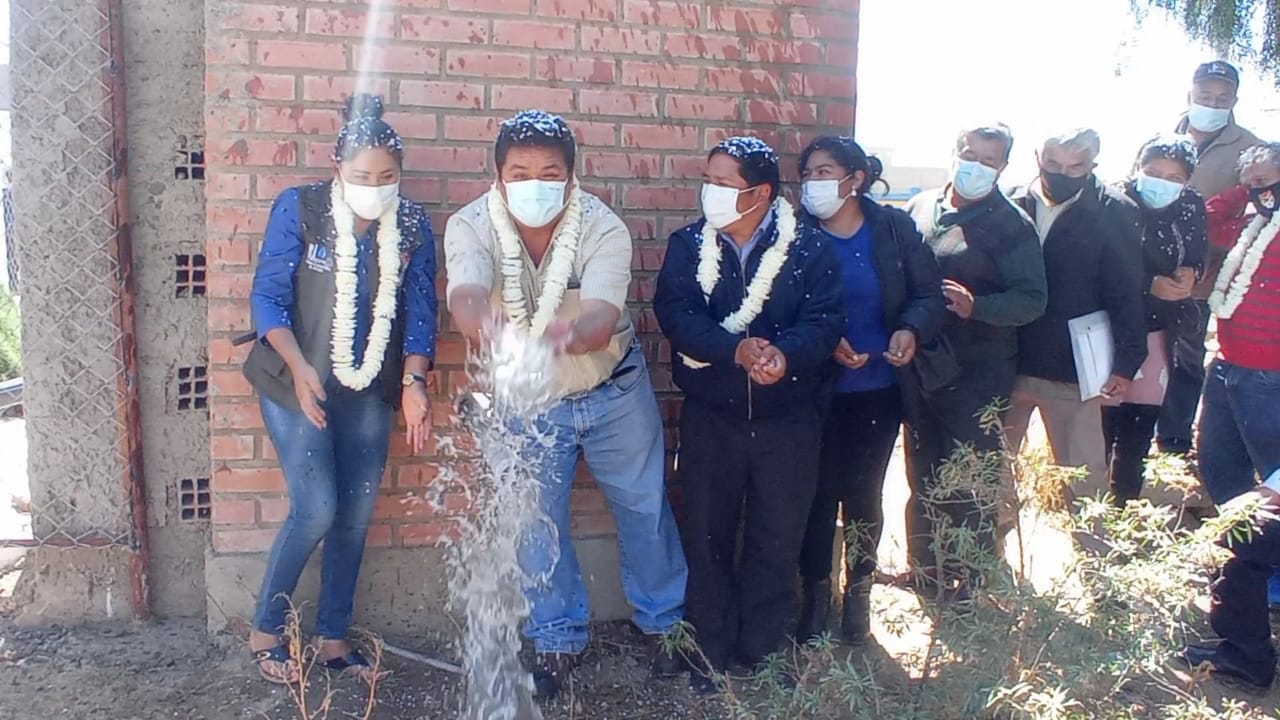 Productores de Punata se benefician con el programa “Nuestro Pozo”