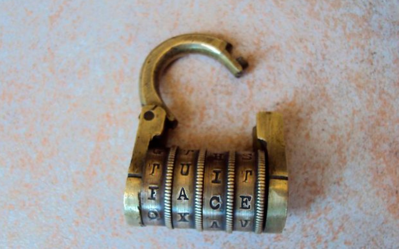 ¿Quién controla el espacio digital?