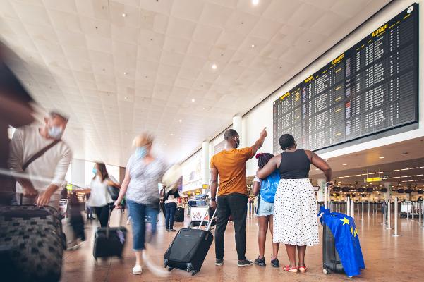 El Parlamento Europeo aprueba la introducción de certificados COVID-19