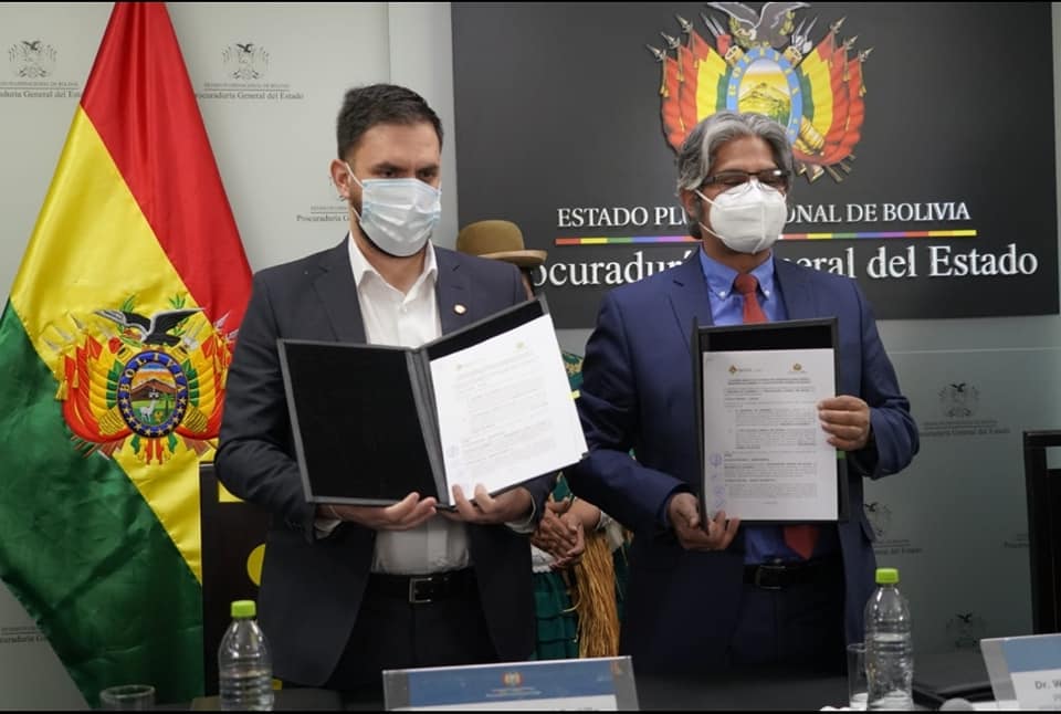 Ministerio de Gobierno y la Procuraduría firman convenio para fortalecer la especialización académica de funcionarios públicos