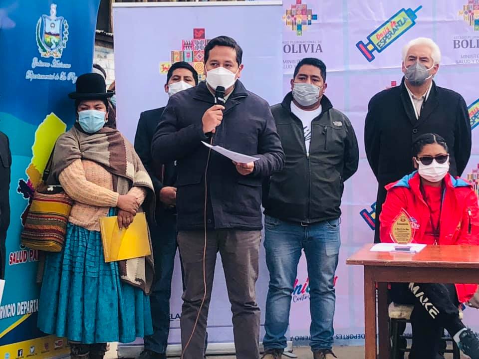 Habilitan 12 puntos de vacunación masiva en El Alto con más de 10.000 dosis