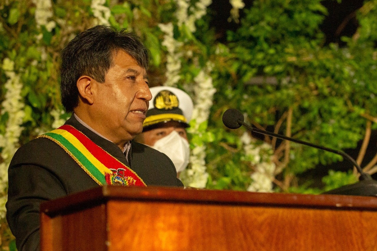 Presidente en ejercicio reivindica la Wiphala como símbolo de armonía y unidad