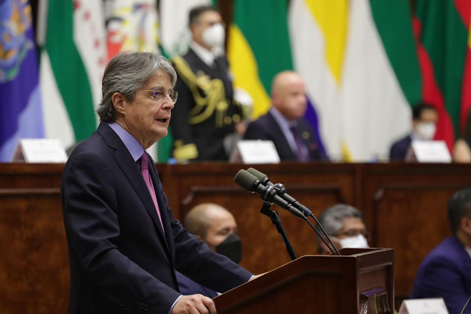 Presidente de Ecuador se deshizo de empresas offshore antes de ser candidato