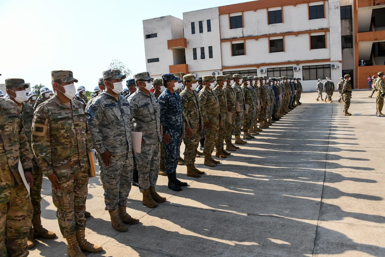 Efectivos militares se gradúan del Curso Internacional de Capacitación para Bomberos Forestales de las Fuerzas Armadas