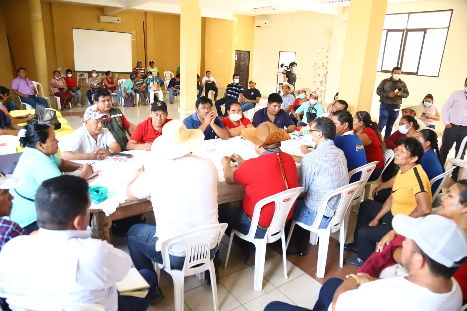 Líderes indígenas que abandonaron movilización avanzan en trabajo conjunto con el Gobierno para atención de sus demandas