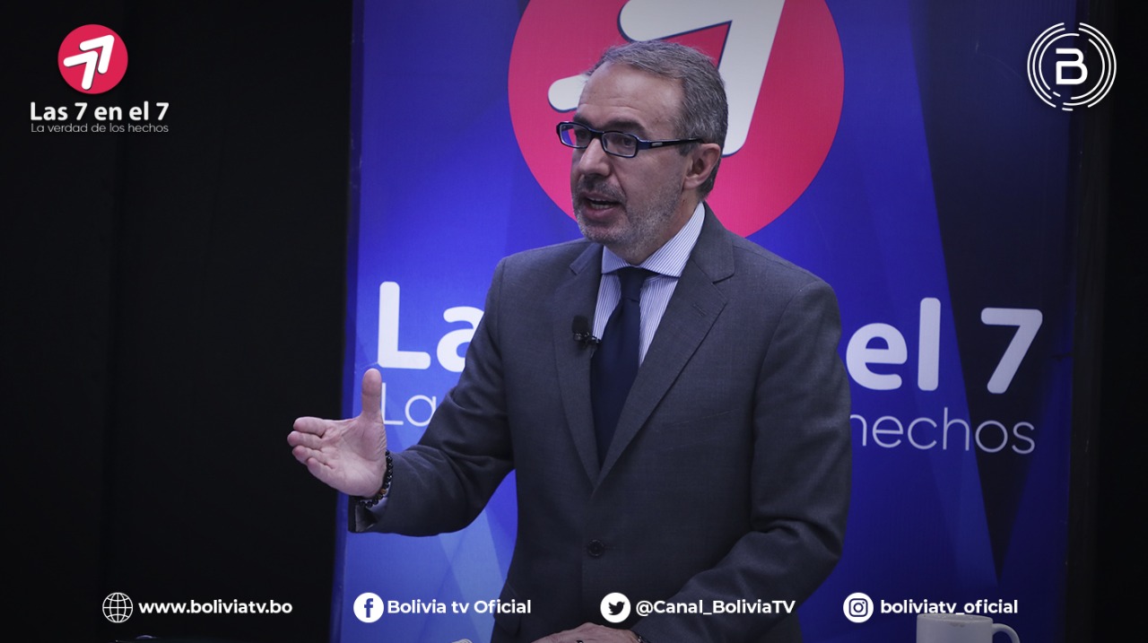 Vocero Presidencial destaca que 283.000 personas salieron de la extrema pobreza en Bolivia