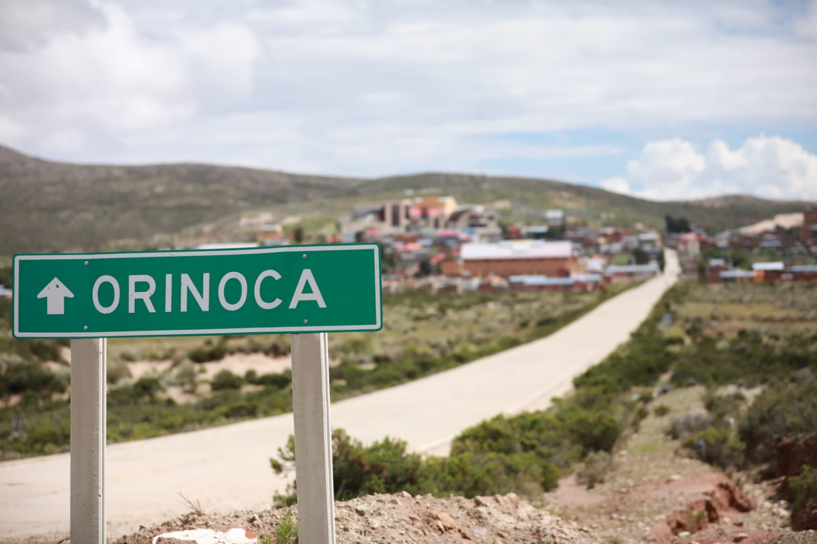 Oruro se beneficia con más obras en tres comunidades esta jornada