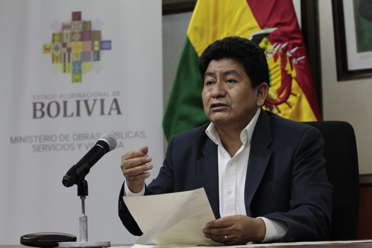 Montaño invita al gobernador de Chuquisaca a dialogar sobre vía Sucre – Yamparáez