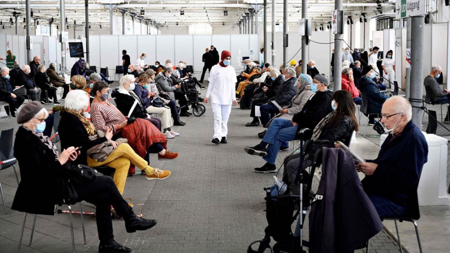 Dinamarca propone una cuarta dosis para personas con ciertos factores de riesgo