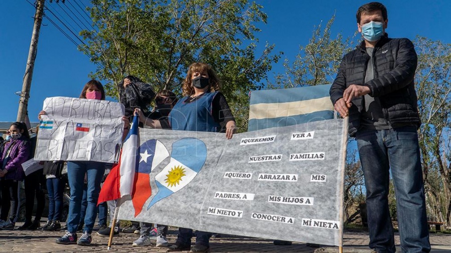 Chile reabrirá 10 fronteras terrestres con Argentina y Perú