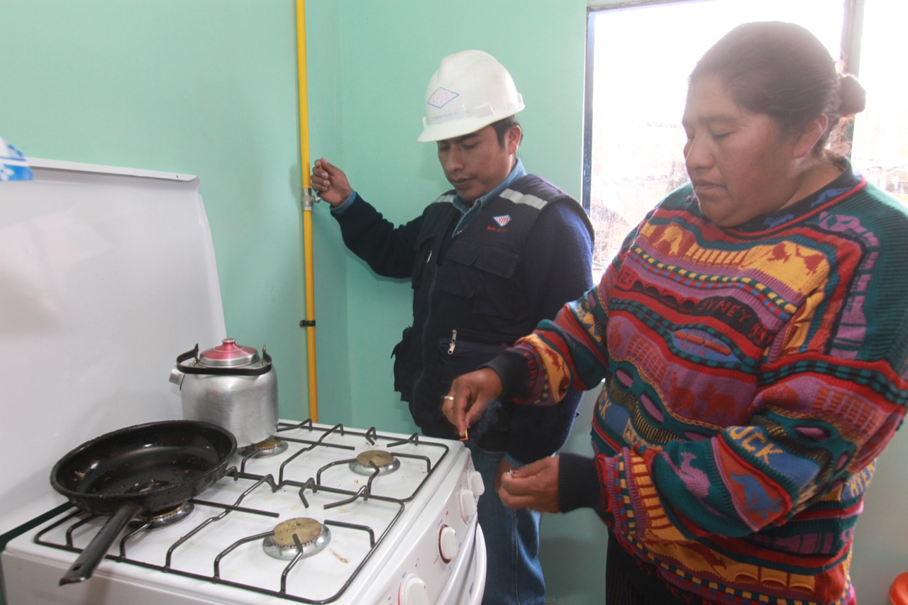 YPFB llega a 5,4 millones de beneficiarios con redes de gas y abarca los nueve departamentos