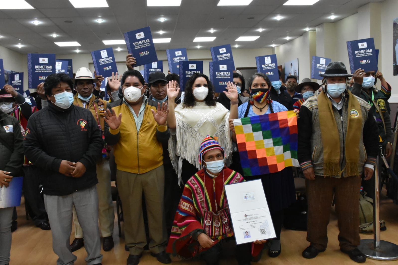 Ministerio de Salud matricula a 667 médicos tradicionales y destaca la revalorización de la medicina natural