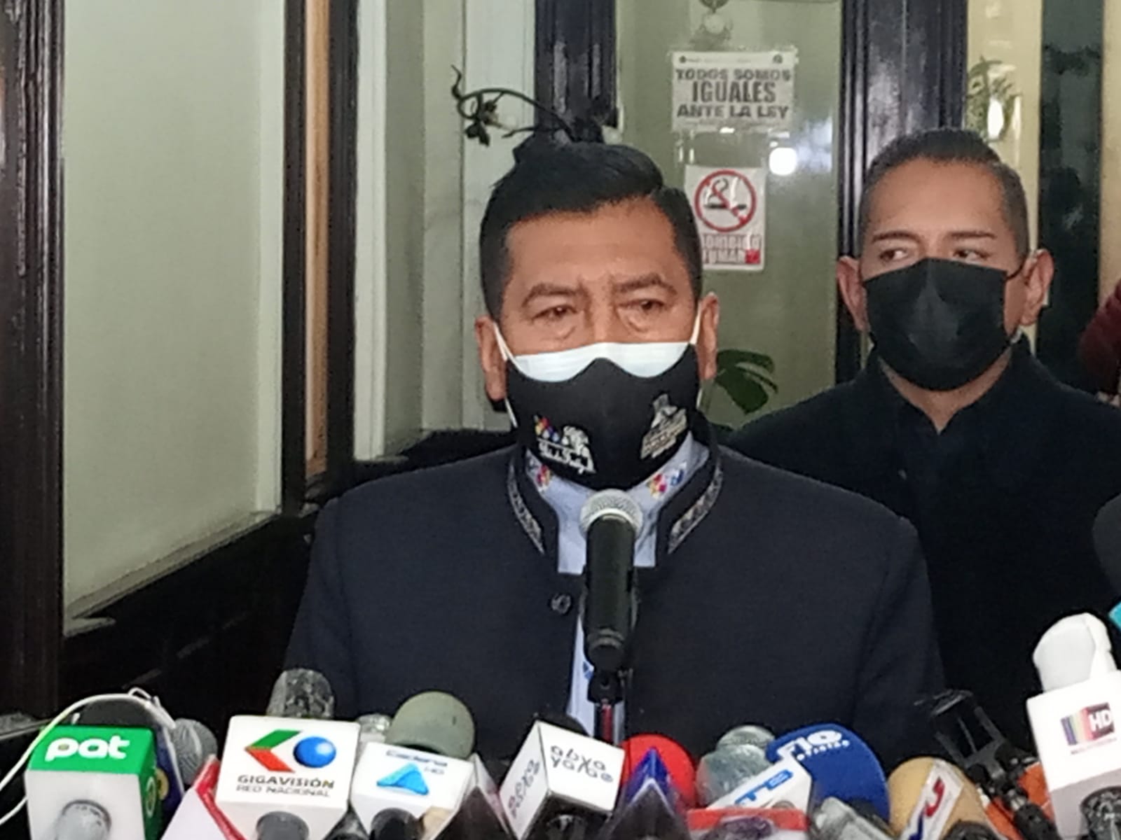 Presidente de Diputados pide iniciar proceso penal contra autores del ultraje a la wiphala