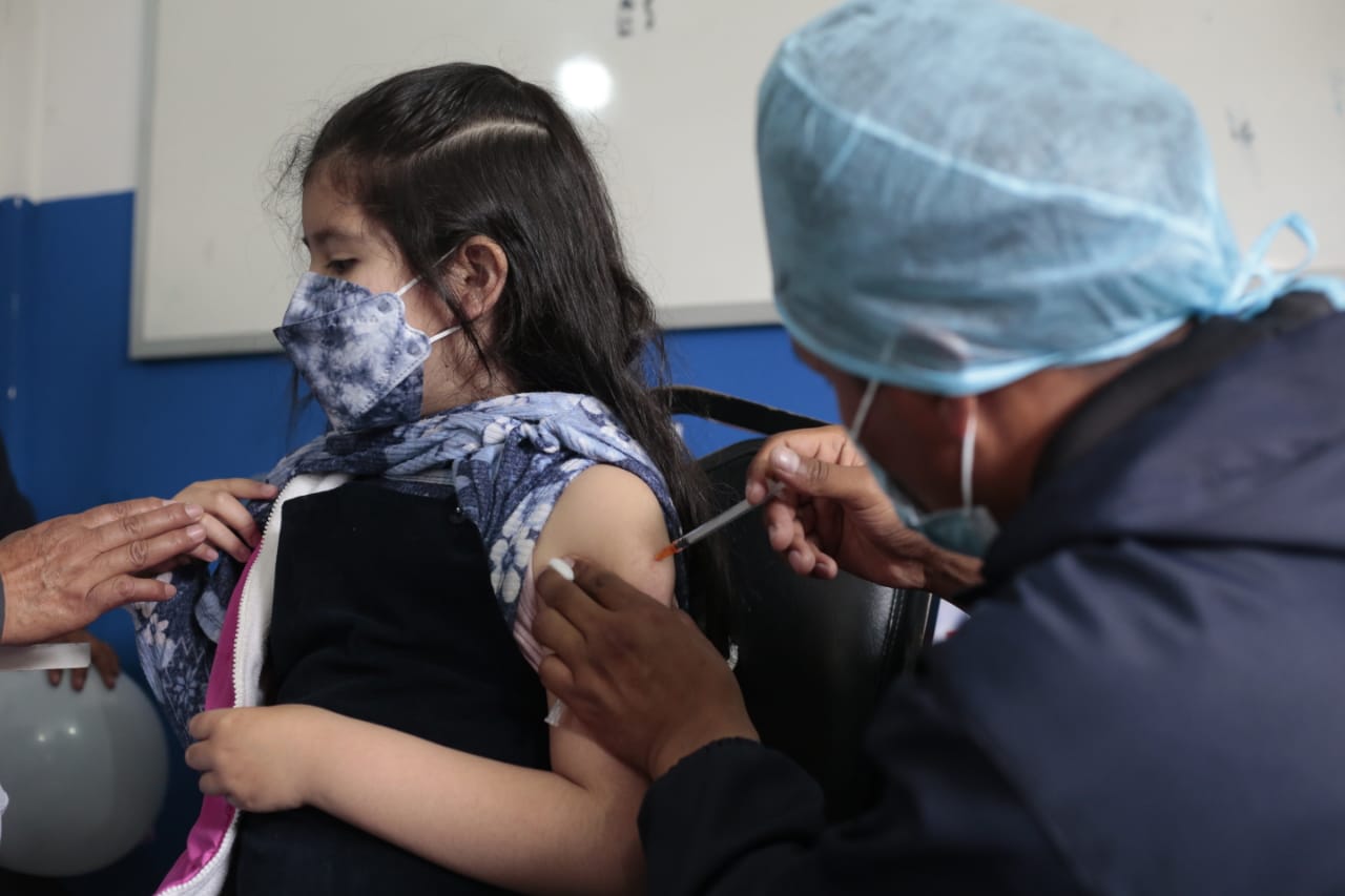 Unicef destaca ampliación de la vacunación contra el COVID-19 a menores entre 5 a 11 años en Bolivia