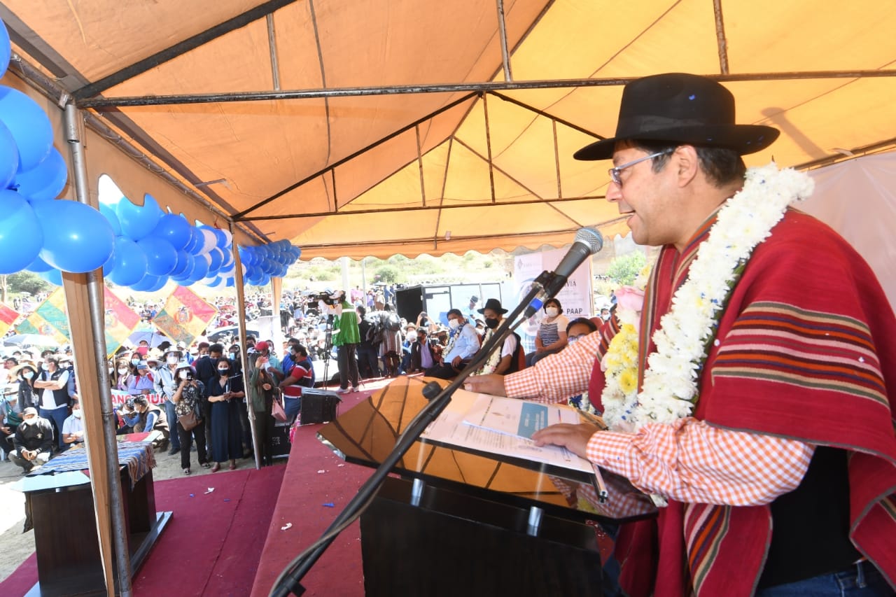 Firman convenio de financiamiento de Bs 72,3 millones para construcción de aducción entre Misicuni y zona Sur de Cochabamba (amplia)