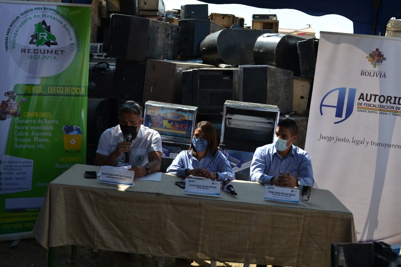 Alianza de la AJ con Recumet permitirá la destrucción de más de 5.000 máquinas de juegos de azar