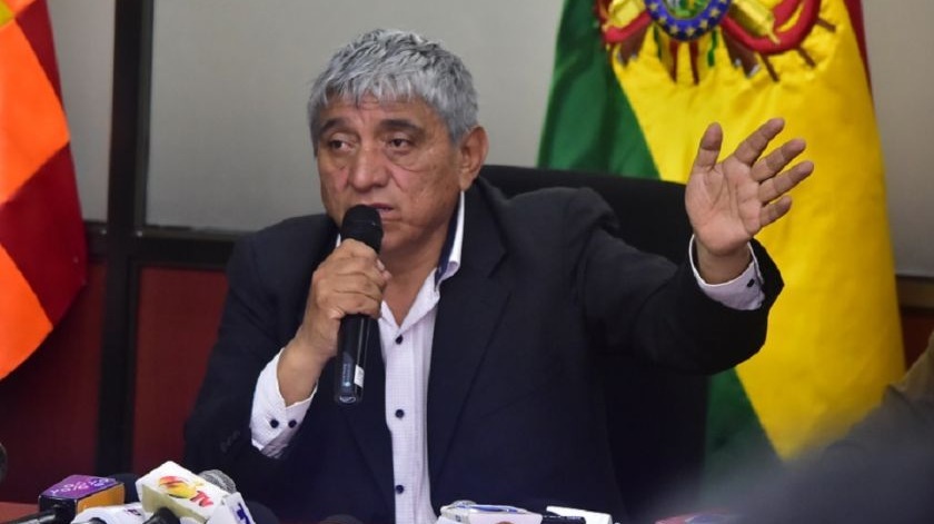 Alcalde Arias es cuestionado por aprobar feria de Alasita 2022 sin plan contra la ola de contagios por pandemia