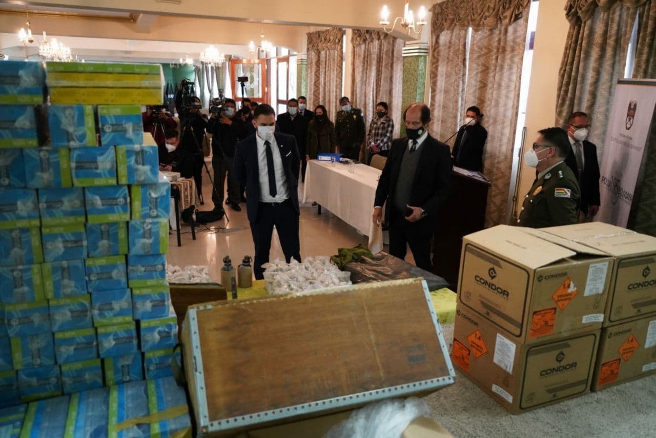 Ministro anuncia juicio contra excomandantes de la Policía, FAB y exembajador argentino por tráfico ilícito de armas